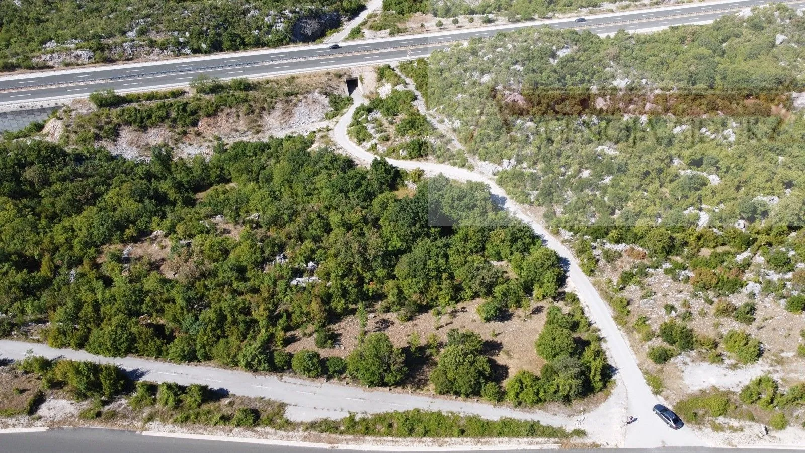 zagvozd poljoprivredno zemljište 4000 m2 - slika 4