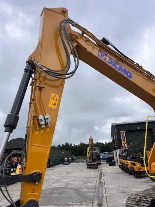 akcija - novi model bagera gusjeničara xcmg 15 t - slika 12