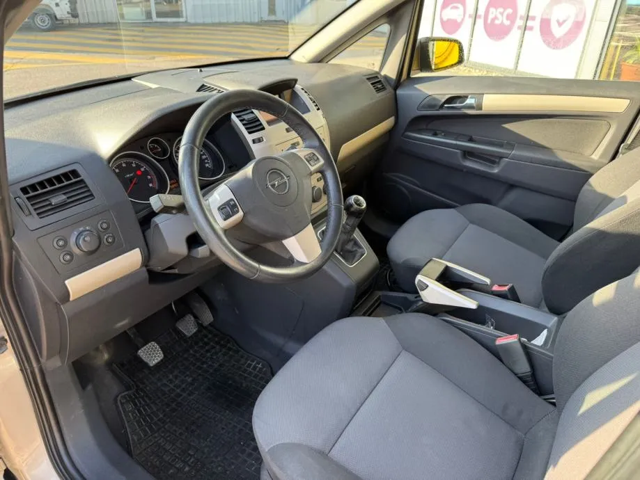 opel zafira enjoy 1,6 16v 77kw 7 sjedala - slika 11