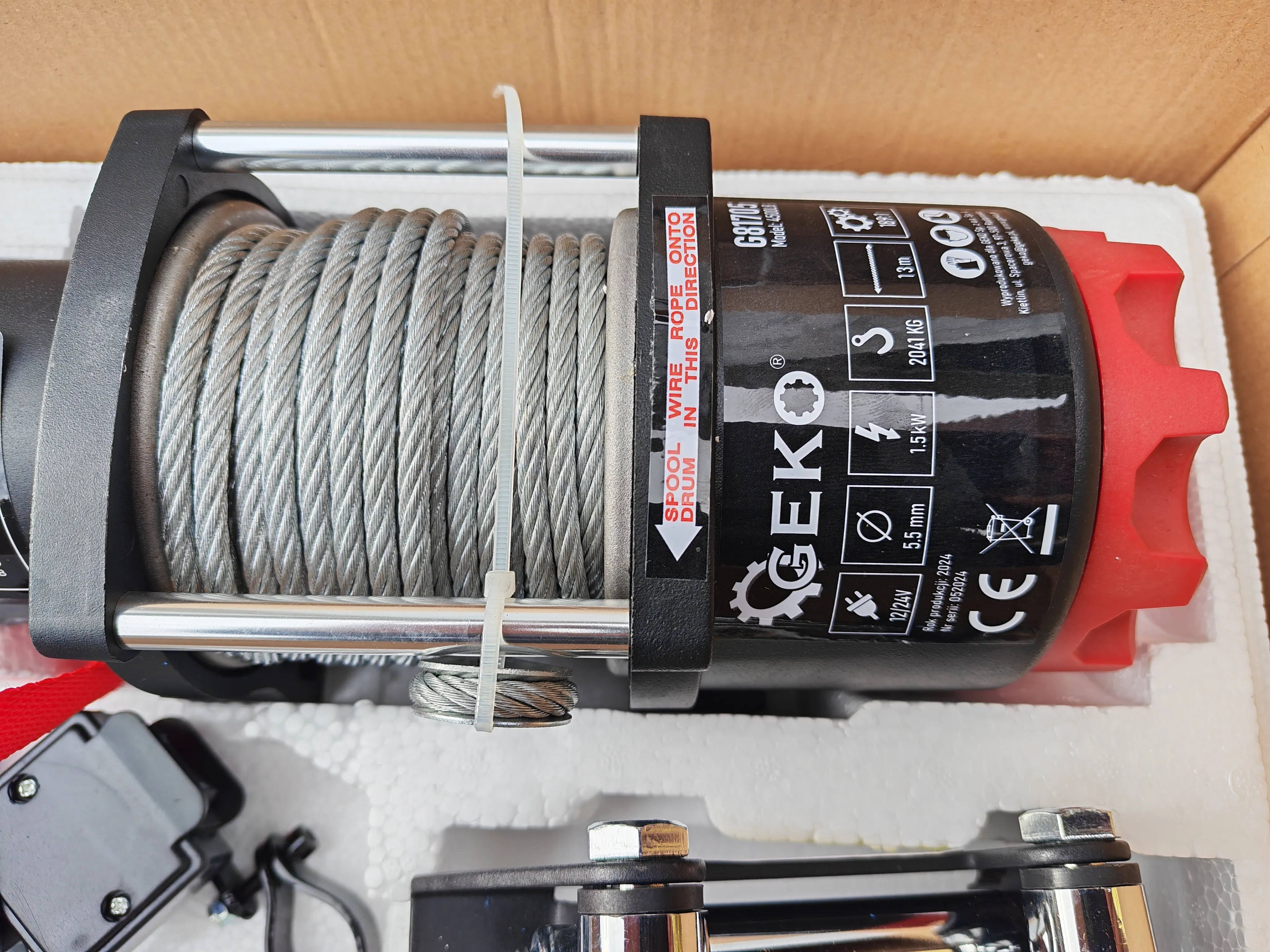 električno vitlo 12v 4500lb(2041kg) novo račun garancija !! - slika 16