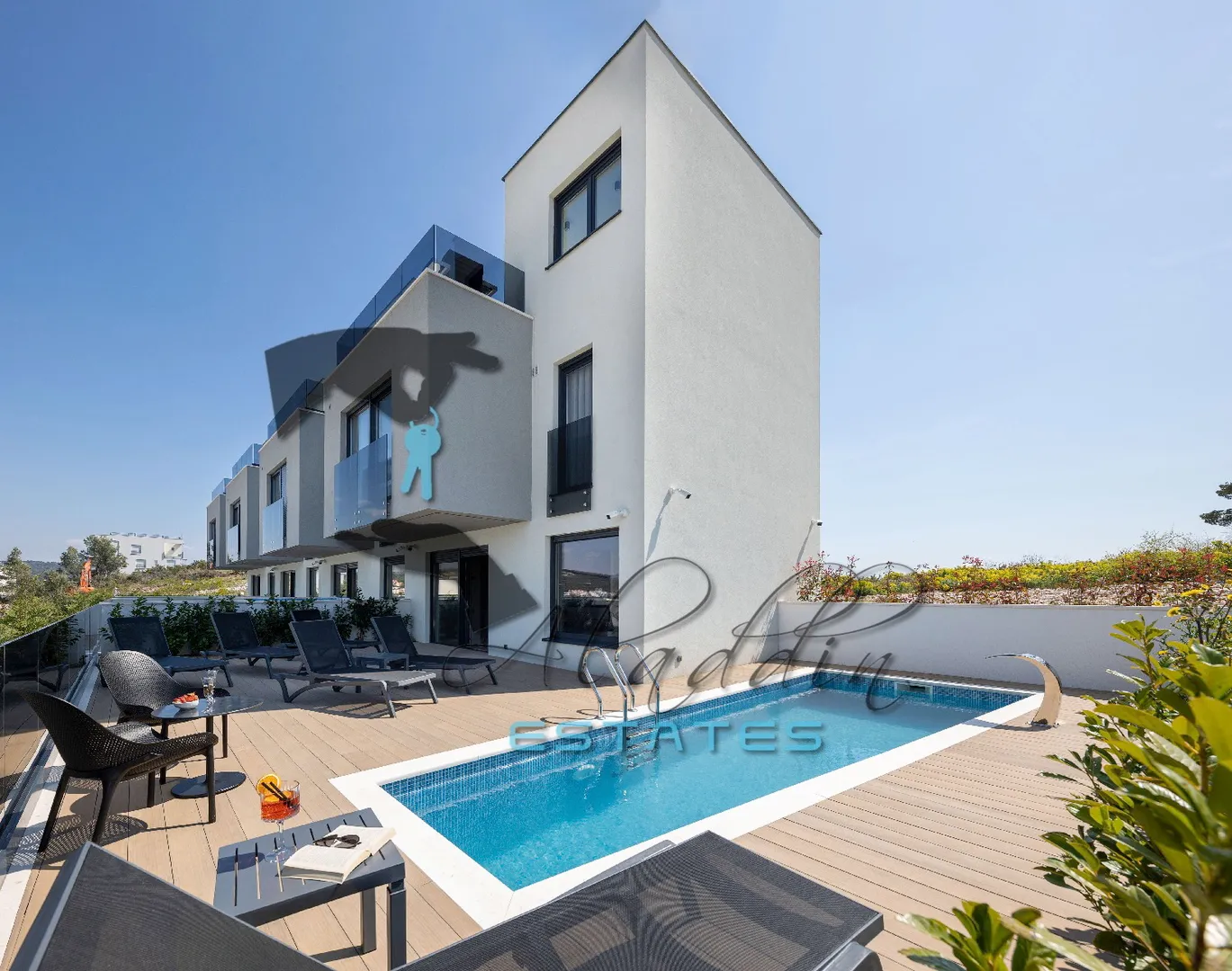 okrug gornji, četiri luksuzne vile u nizu, vrhunski pogled, 1130 m2 - slika 4