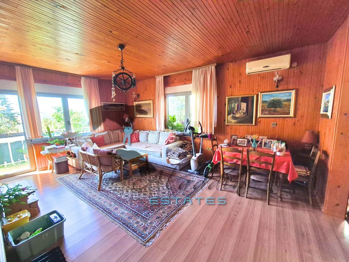 okrug gornji, privlačna samostojeća kuća s 3 stana i pogledom, 389 m2 - slika 2
