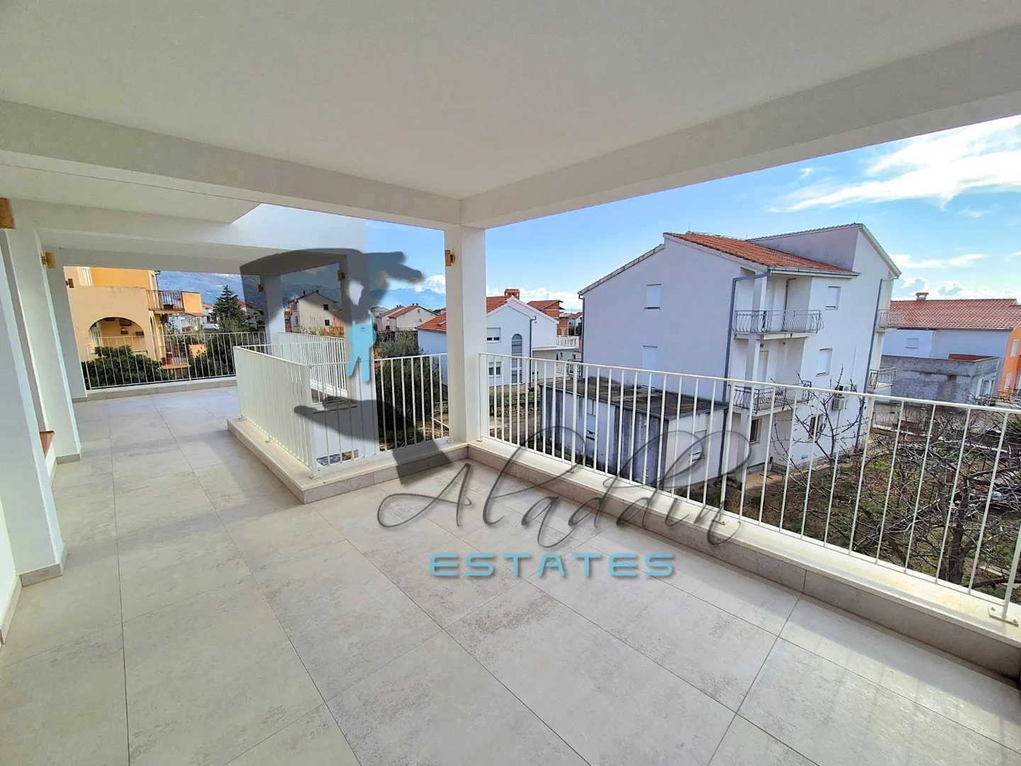 kaštel novi, raskošna kuća za odmor s bazenom, novogradnja, 414 m2 - slika 13
