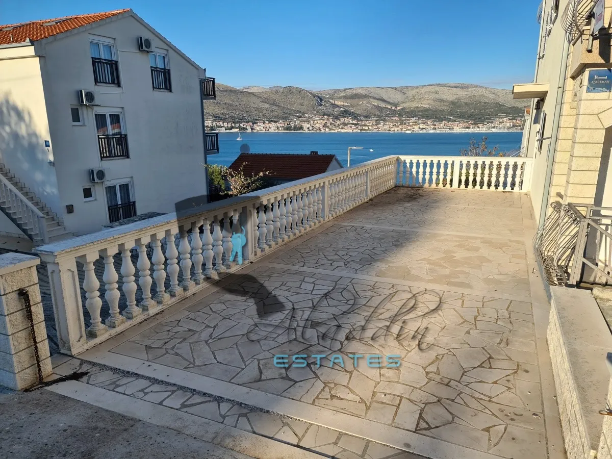 okrug donji, velika apartmanska kuća s pogledom na more, 591 m2 - slika 16