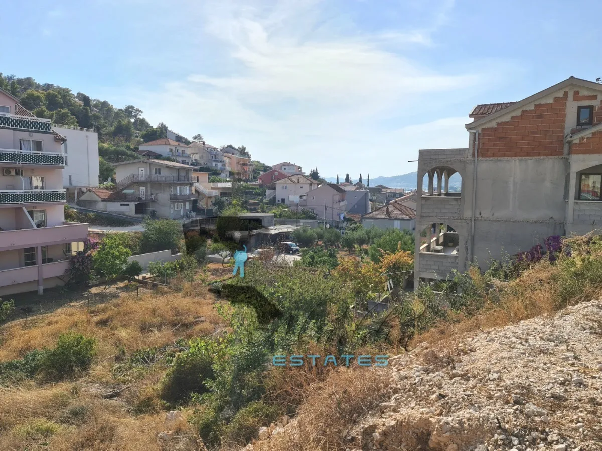 trogir, atraktivna građevinska čestica s pogledom na more, 976 m2 - slika 3
