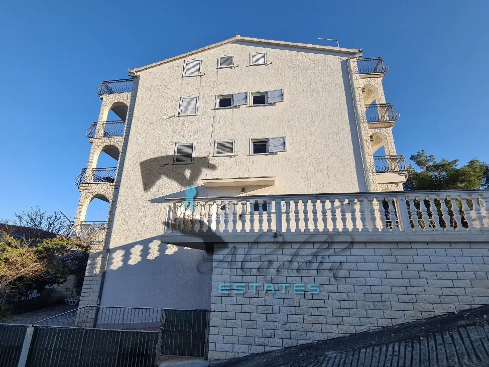 okrug donji, velika apartmanska kuća s pogledom na more, 591 m2 - slika 22