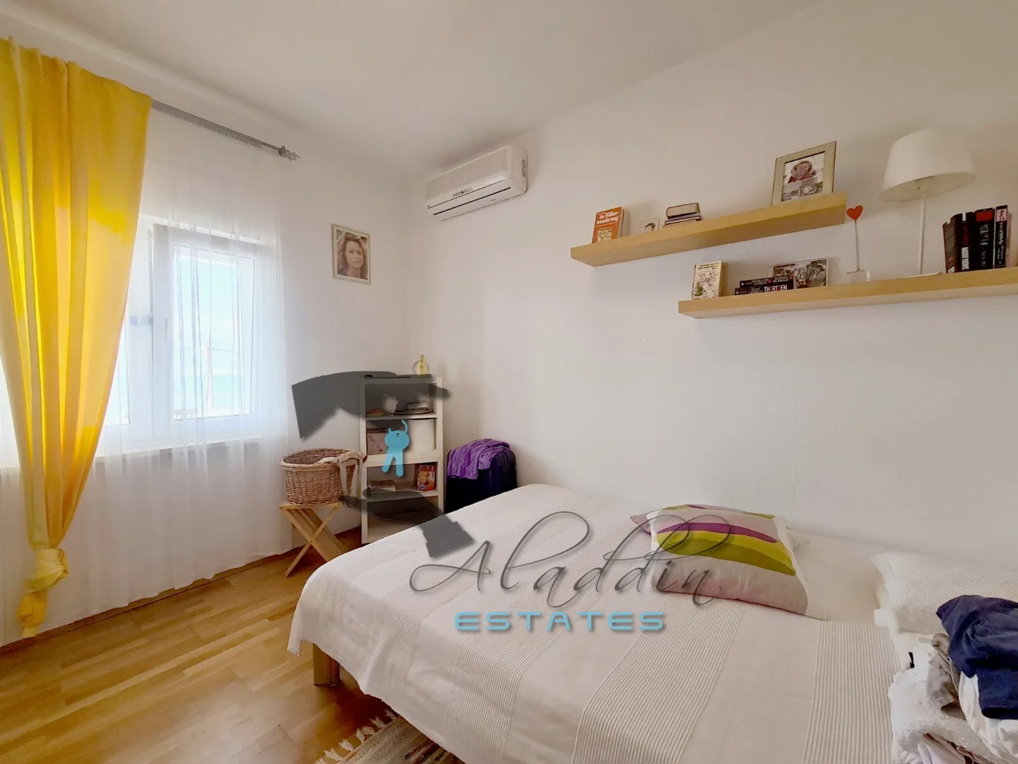 slatine, profinjena stambena kuća u prvom redu do mora, 421 m2 - slika 6