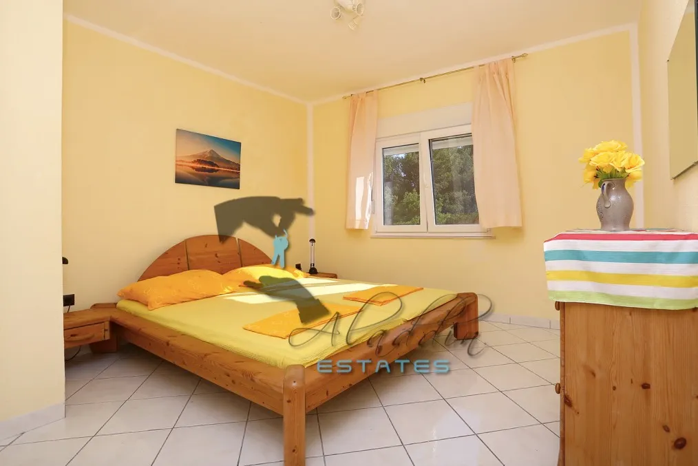 okrug donji, velika apartmanska kuća s pogledom na more, 591 m2 - slika 11