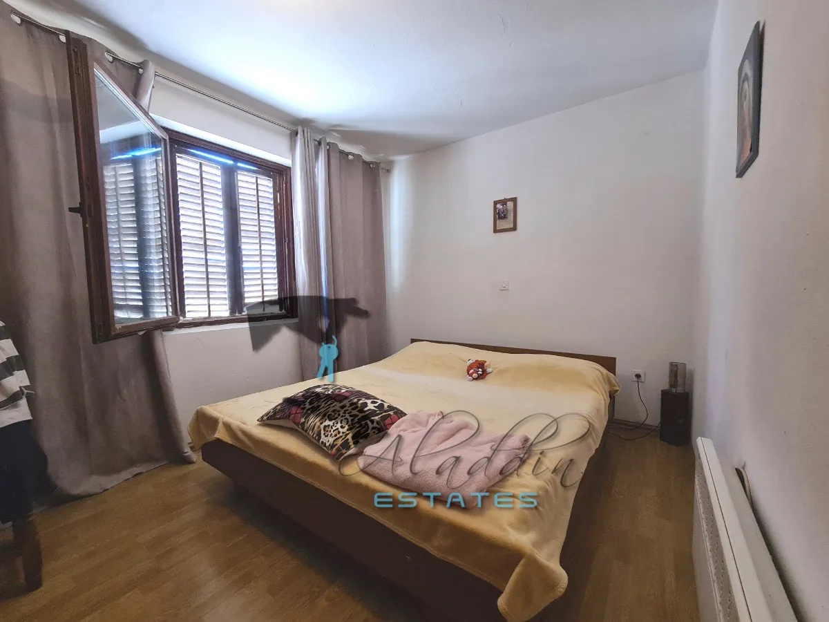 pakoštane, stambeno-poslovna zgrada u samom centru naselja, 620 m2 - slika 5