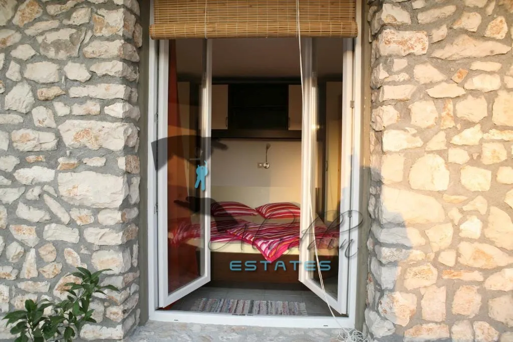 okrug gornji, prekrasna kuća za odmor u prvom redu do mora, 140 m2 - slika 4