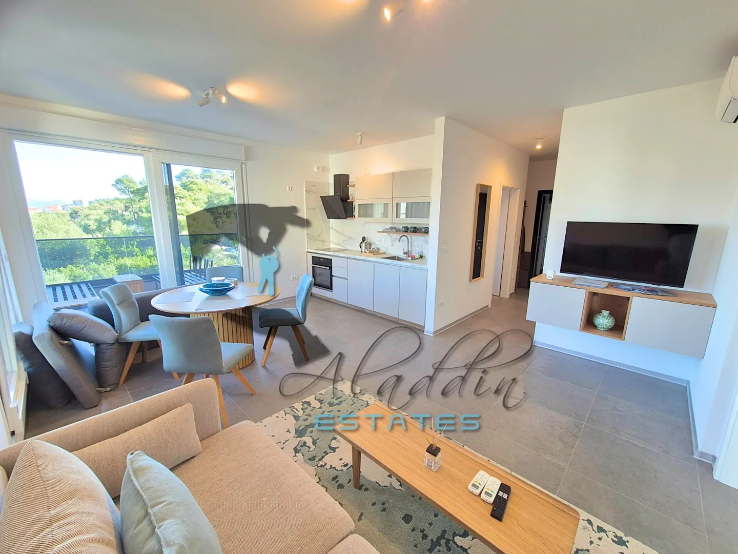 Trogir, vrhunski penthouse stan sa spektakularnim pogledom, 88 m2 - Seget Donji, Seget