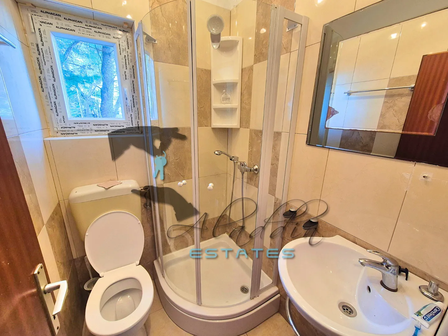 okrug donji, obiteljska kuća uz more u zelenilu, izvanredna prilika, 220 m2 - slika 22