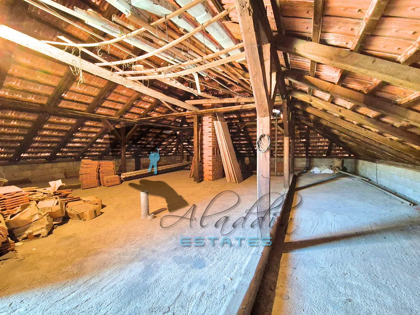 okrug gornji, privlačna samostojeća kuća s 3 stana i pogledom, 389 m2 - slika 19