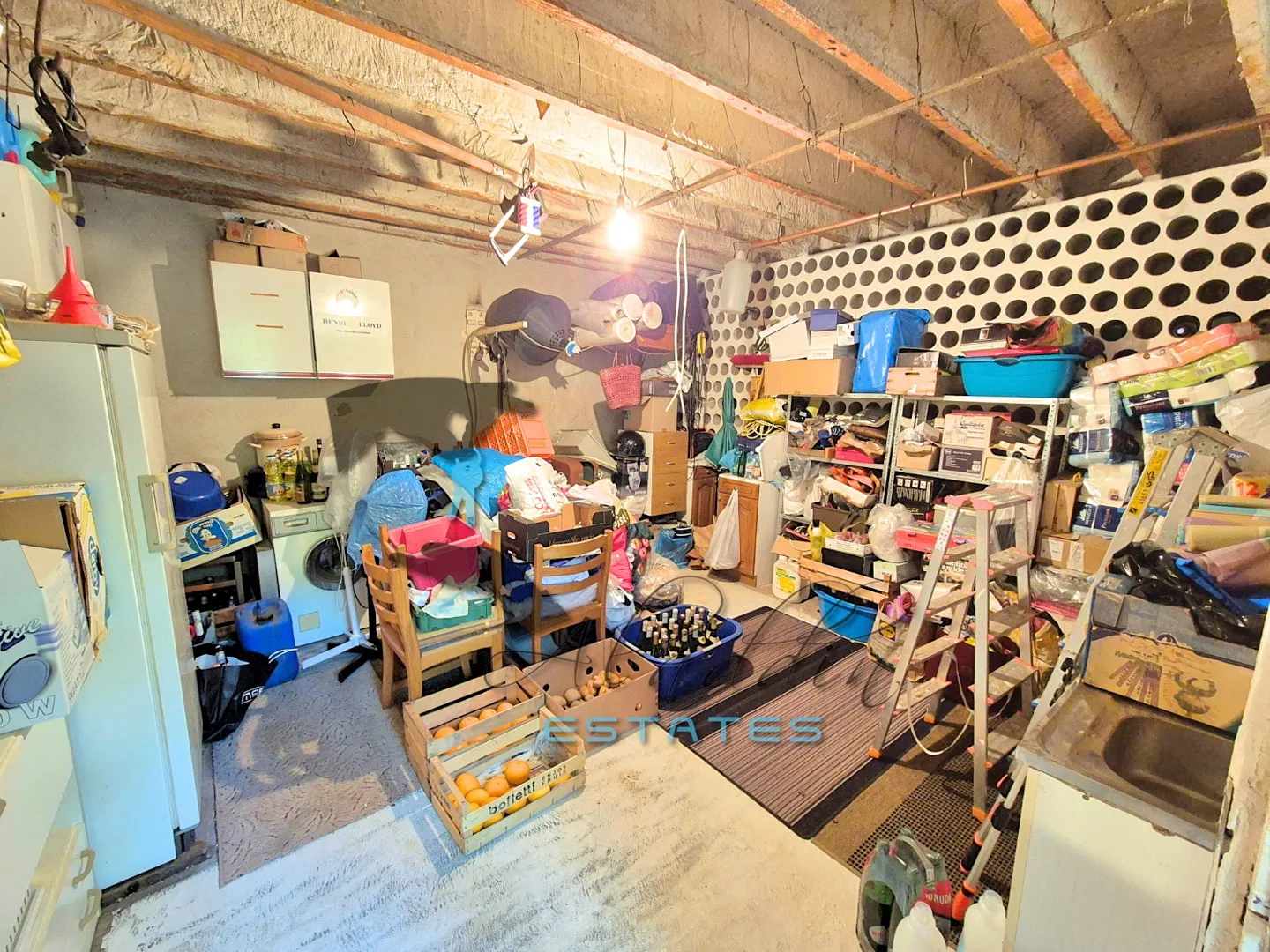 okrug gornji, privlačna samostojeća kuća s 3 stana i pogledom, 389 m2 - slika 26