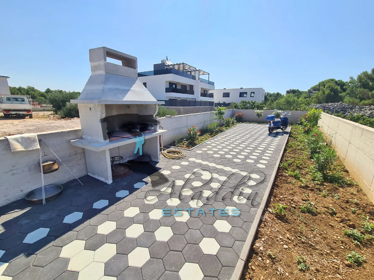 vodice, moderna dvojna kuća za odmor u novogradnji, 155 m2 - slika 8