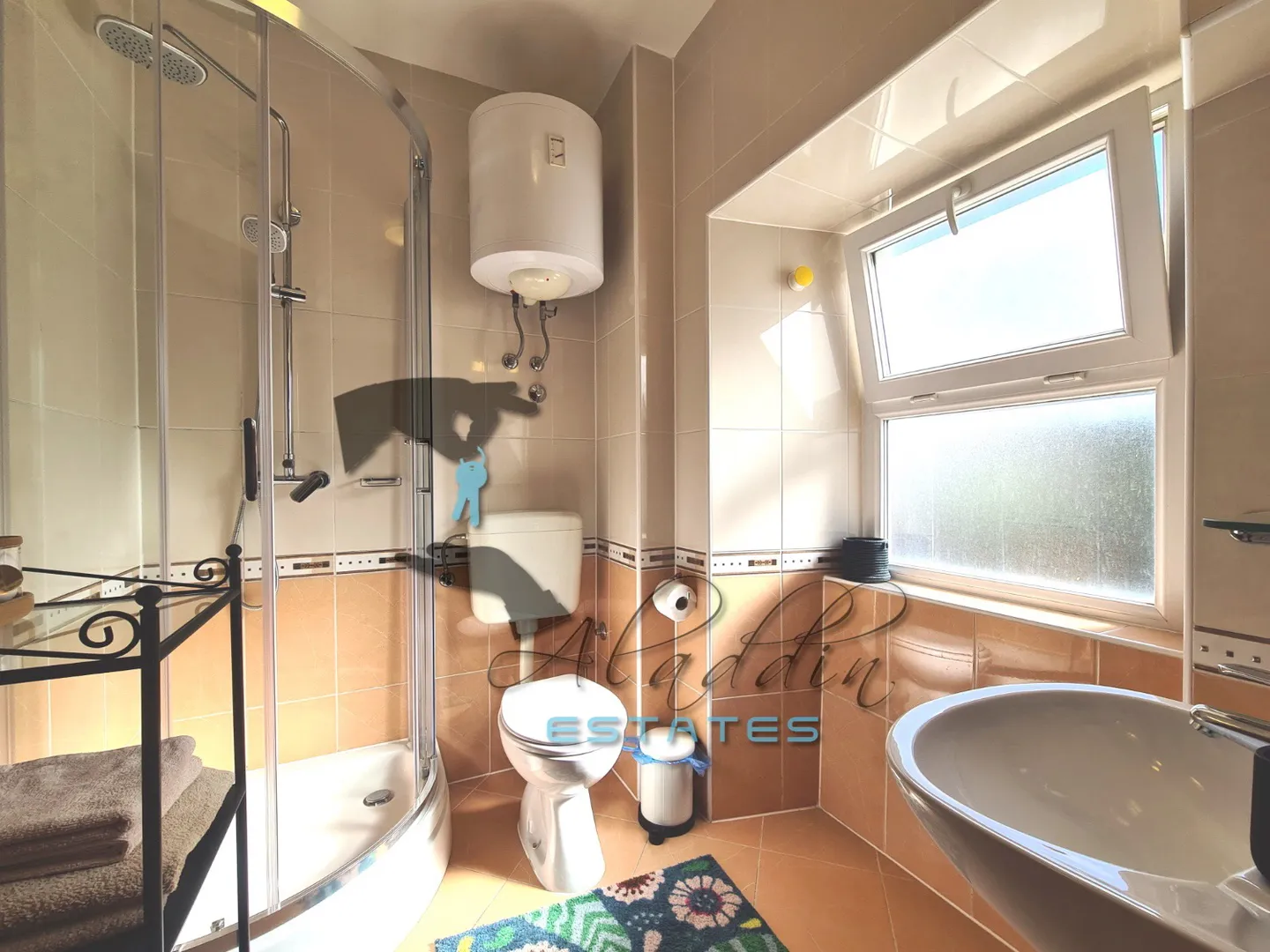trogir, stambeno-poslovna zgrada s 4 jedinice, prvi red do mora, 144 m2 - slika 13
