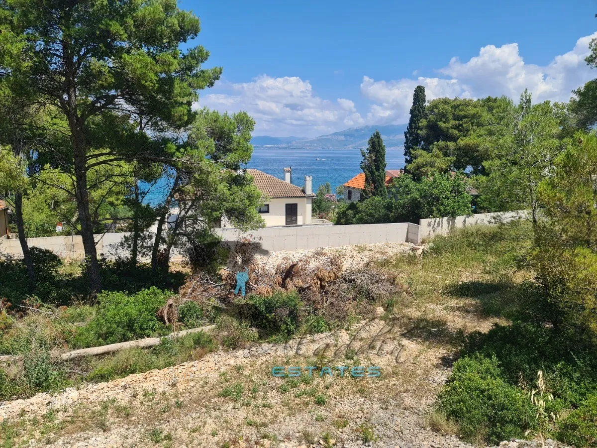 Sutivan, prostrana čestica drugi red do mora s prekrasnim pogledom, 7.063 m2