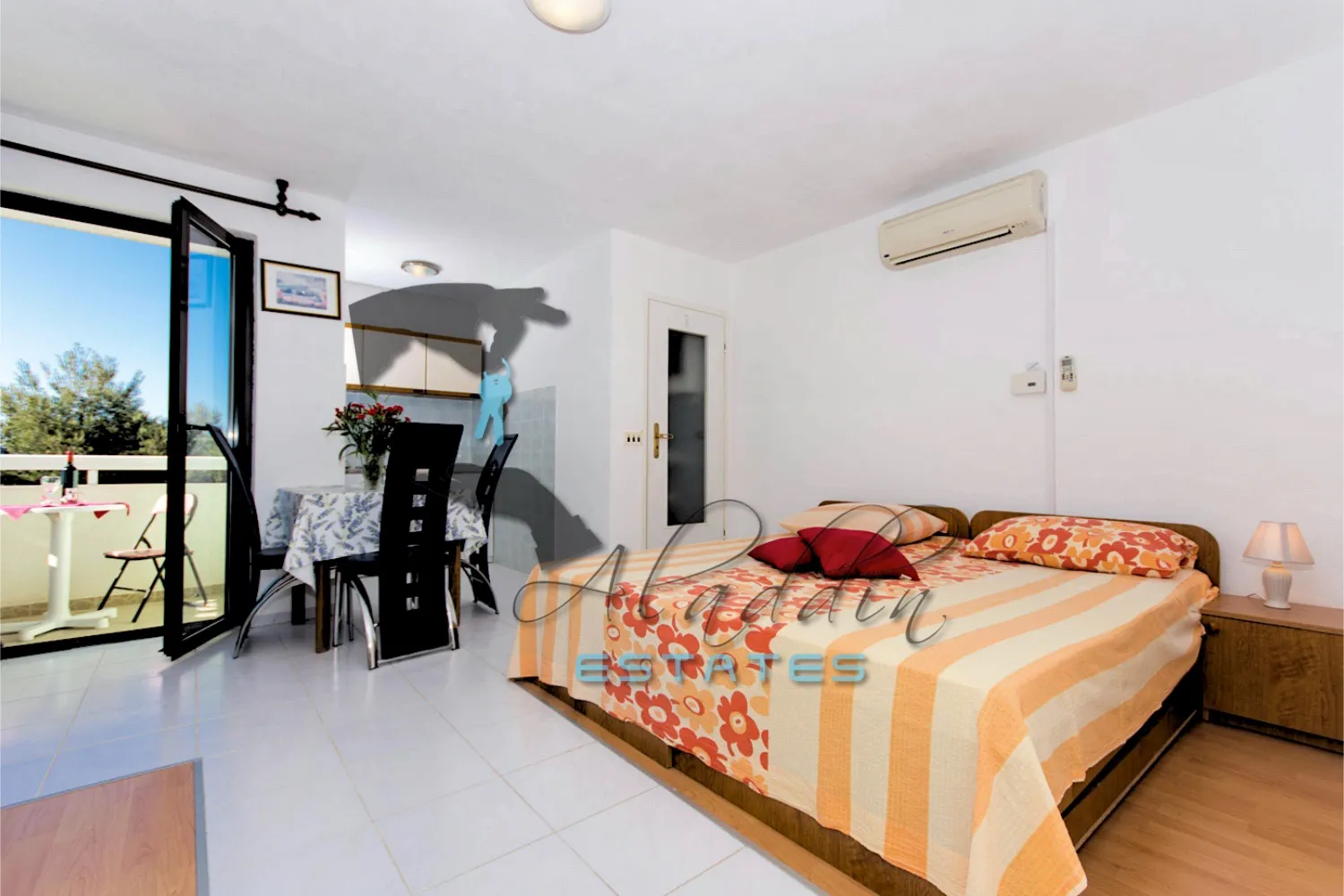okrug gornji, elegantna stambena kuća sa 6 jedinica i bazenom, 372 m2 - slika 20
