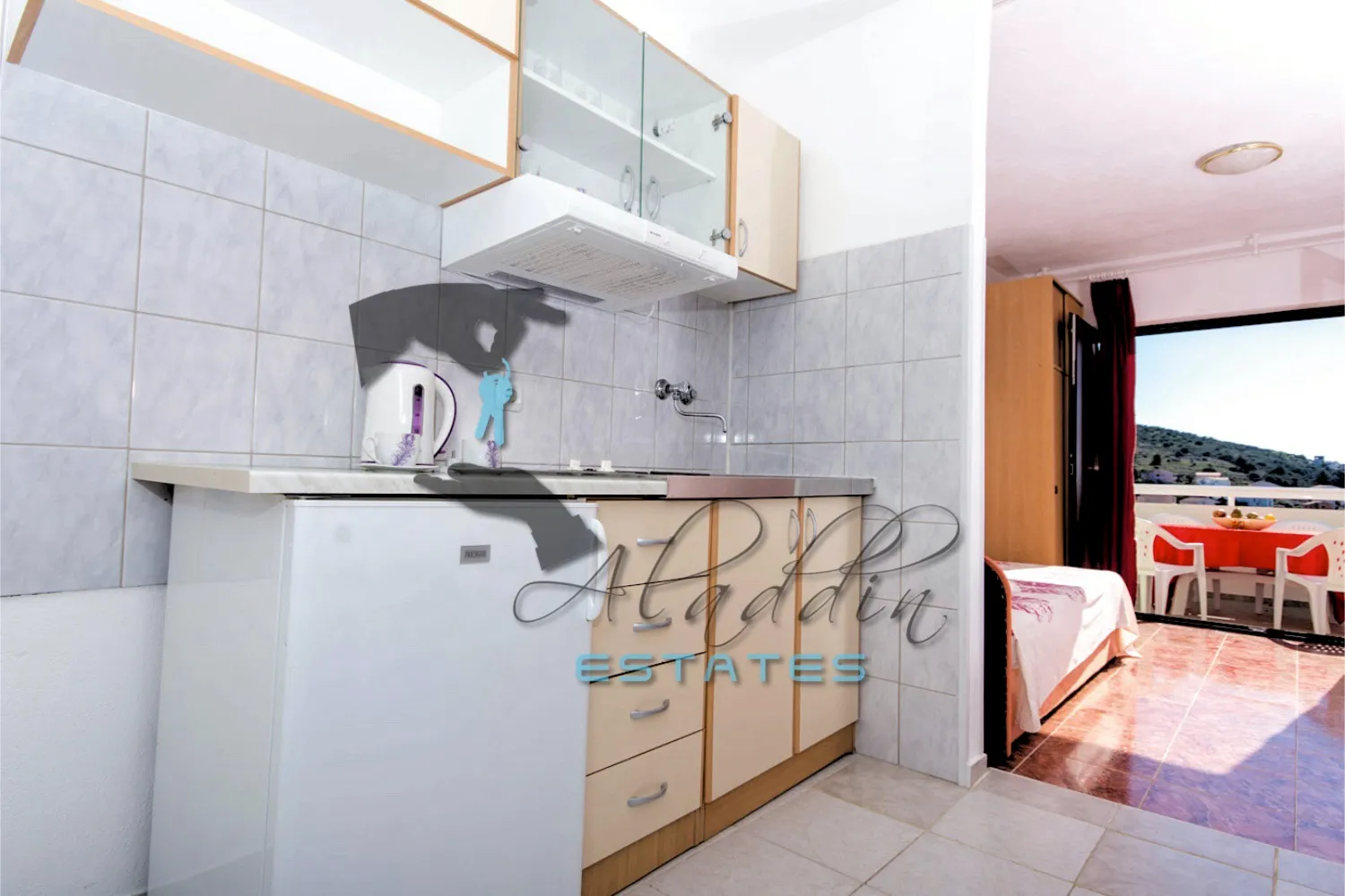 okrug gornji, elegantna stambena kuća sa 6 jedinica i bazenom, 372 m2 - slika 5