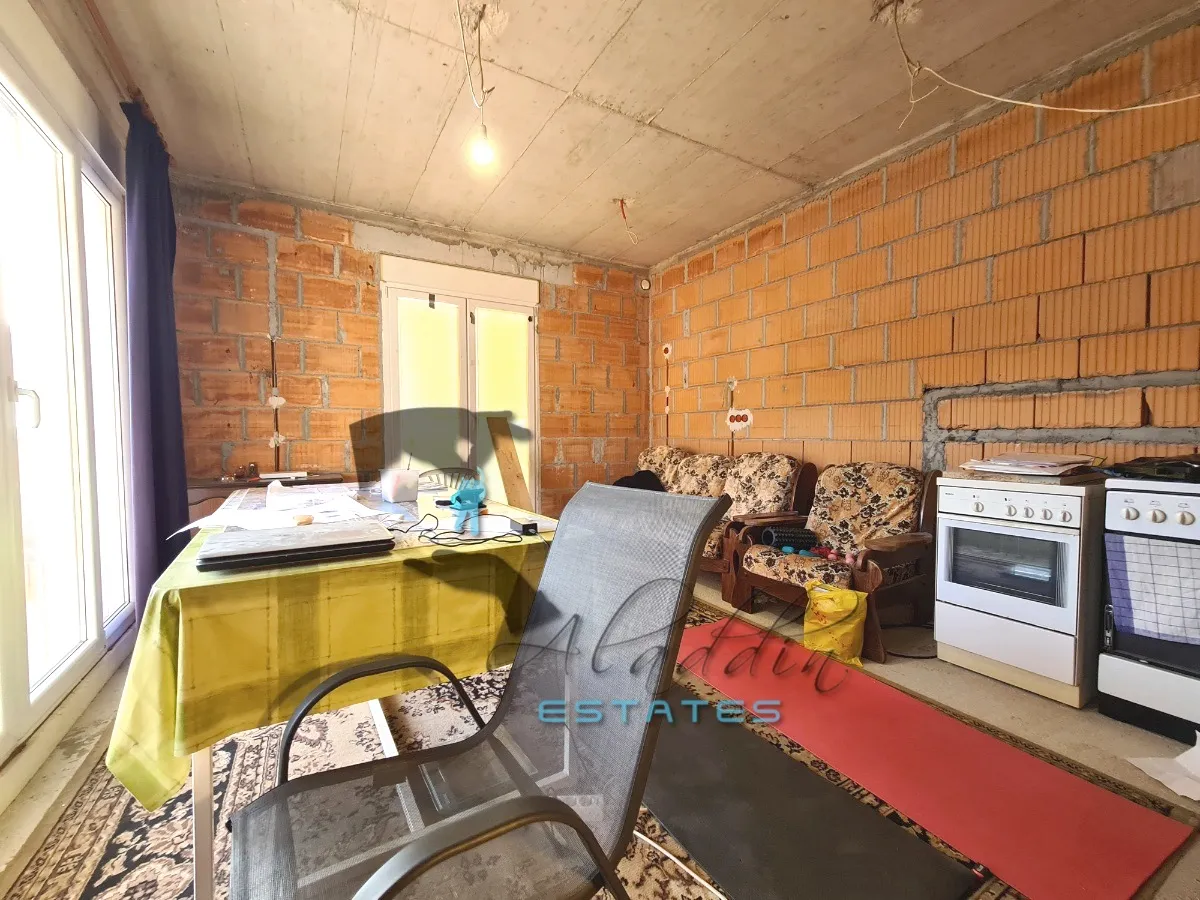 trogir, impozantna stambena zgrada u rohbau stanju, odlična prilika, 544 m2 - slika 13