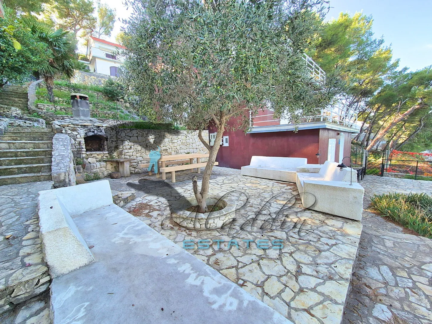 okrug donji, obiteljska kuća uz more u zelenilu, izvanredna prilika, 220 m2 - slika 4