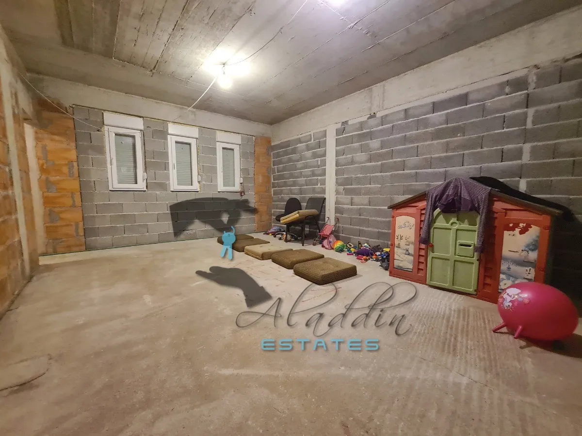 trogir, impozantna stambena zgrada u rohbau stanju, odlična prilika, 544 m2 - slika 15