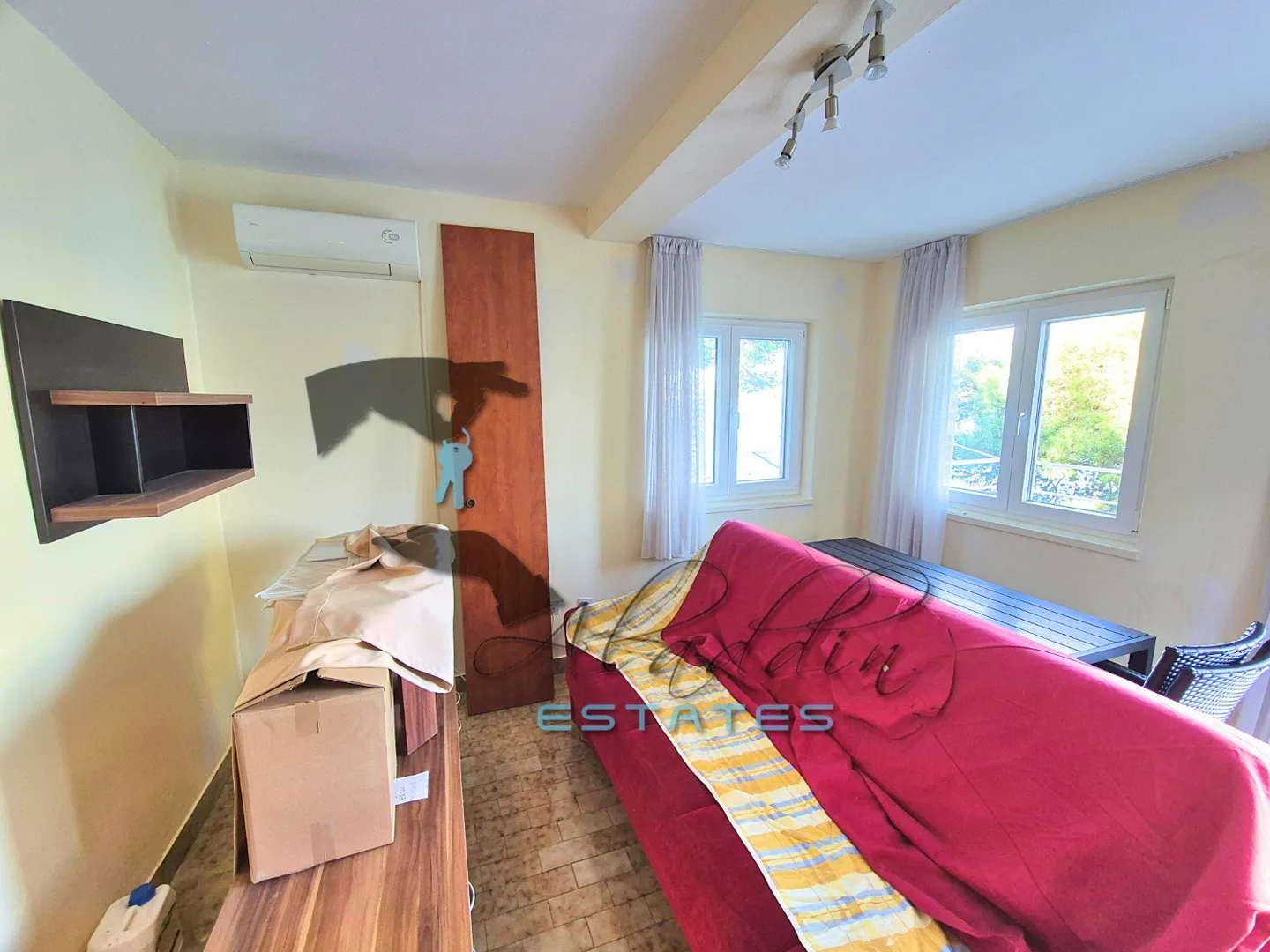 okrug donji, obiteljska kuća uz more u zelenilu, izvanredna prilika, 220 m2 - slika 18