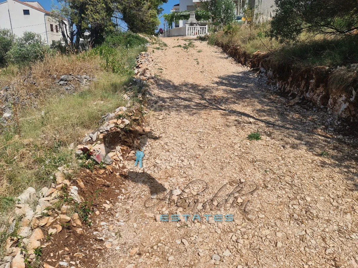 slatine, prostrana građevinska čestica s prekrasnim pogledom na more, 1.300 m2 - slika 5