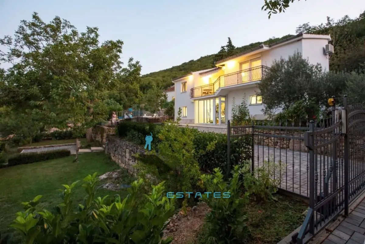 imotski, raskošna vila s bazenom i prekrasnim pogledom, 250 m2 - slika 14