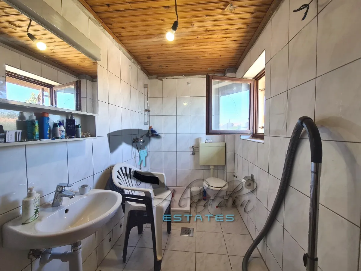 pakoštane, stambeno-poslovna zgrada u samom centru naselja, 620 m2 - slika 9
