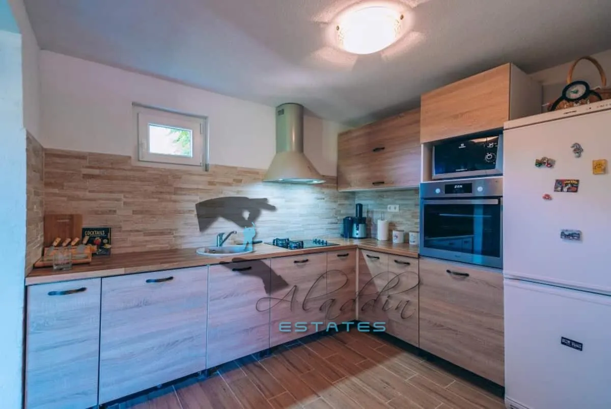 imotski, raskošna vila s bazenom i prekrasnim pogledom, 250 m2 - slika 13