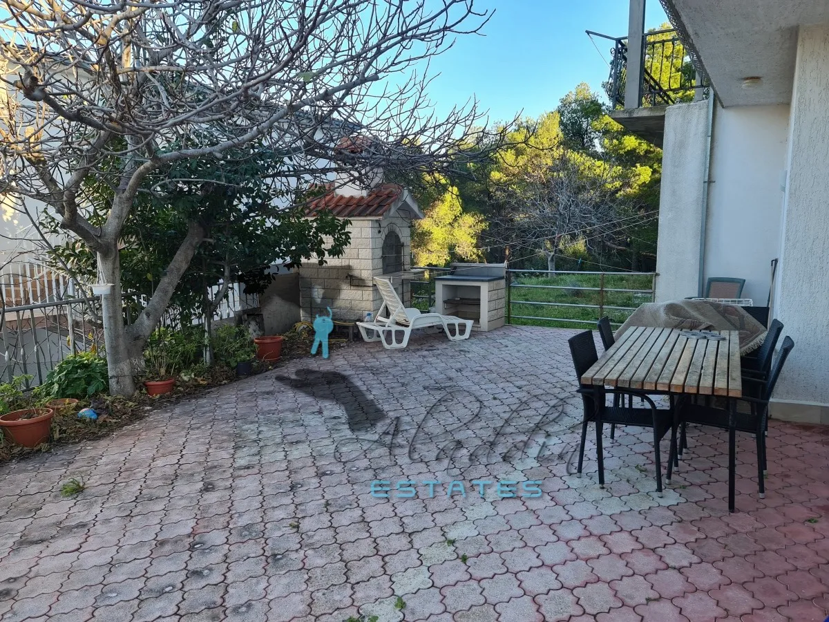 okrug donji, velika apartmanska kuća s pogledom na more, 591 m2 - slika 15