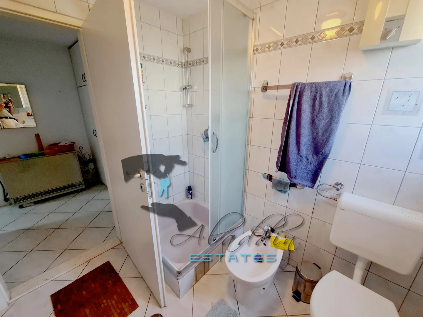 slatine, profinjena stambena kuća u prvom redu do mora, 421 m2 - slika 18