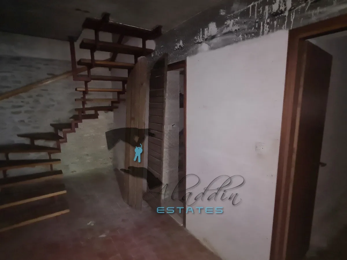 sutivan, raskošna tradicionalna vila u prvom redu do mora, za adaptaciju, 248 m2 - slika 9