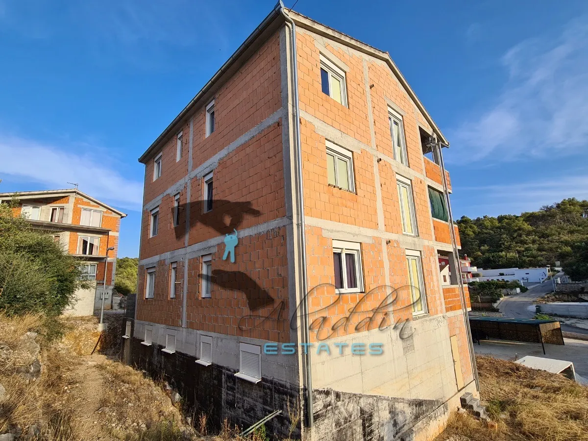 trogir, impozantna stambena zgrada u rohbau stanju, odlična prilika, 544 m2 - slika 18
