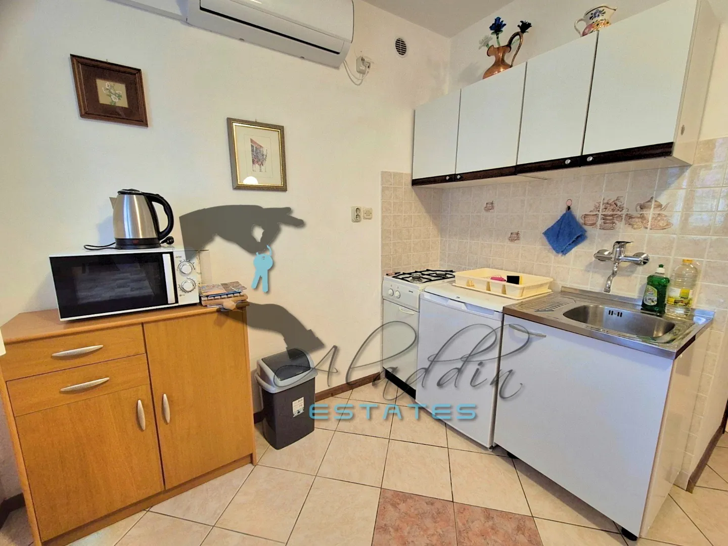 bilice, krasna stambena zgrada sa 6 jedinica u drugom redu do mora, 461 m2 - slika 29