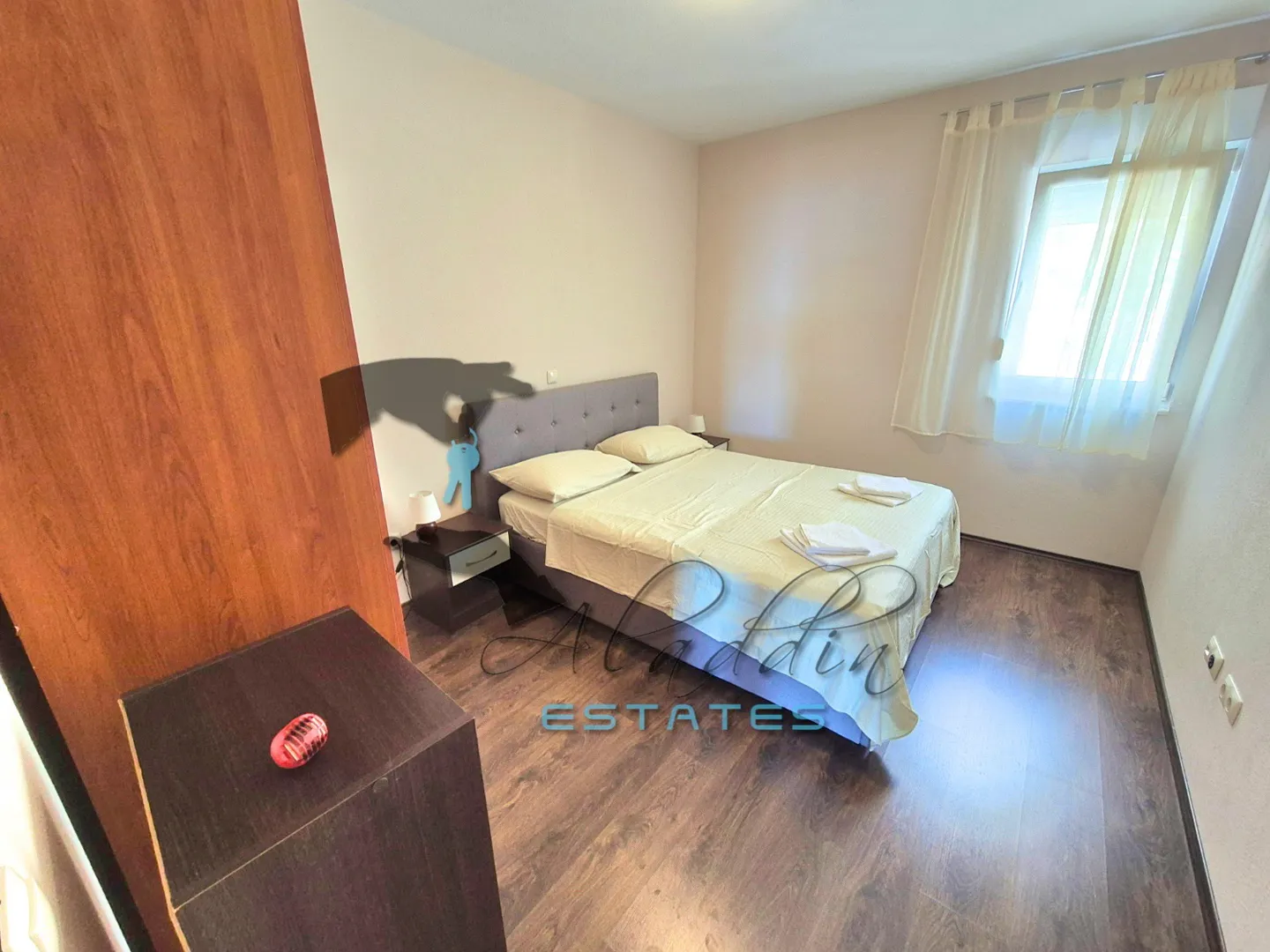 okrug gornji, raskošni dvosobni stan s prekrasnim pogledom, prvi kat, 88 m2 - slika 8