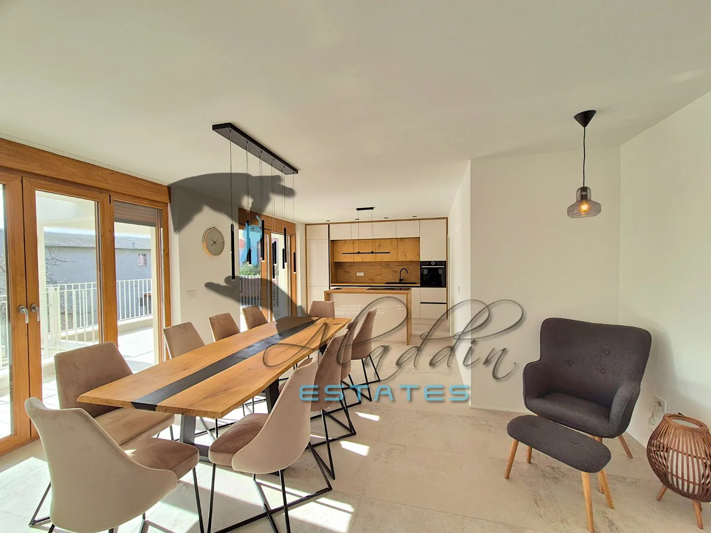 Kaštel Novi, raskošna kuća za odmor s bazenom, novogradnja, 414 m2 - Kaštel Novi, Kaštela