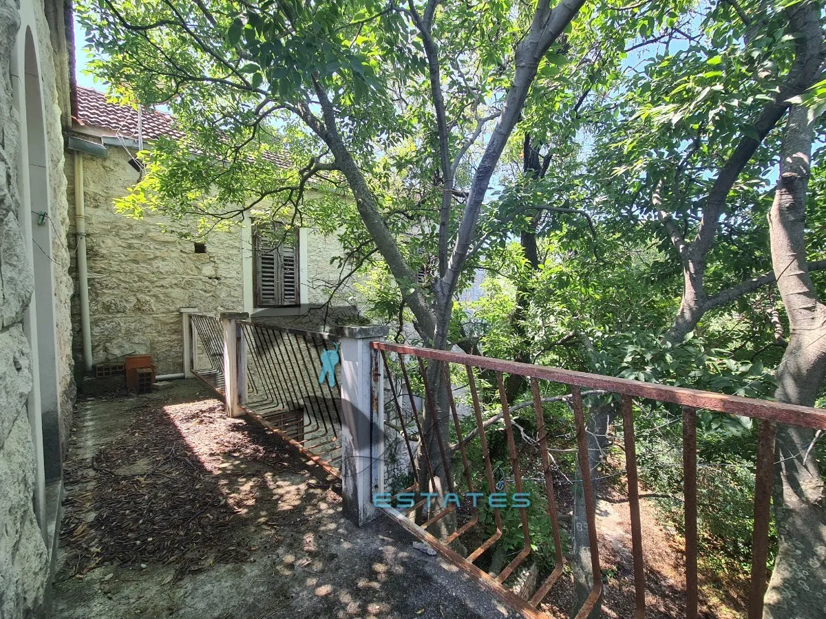 sutivan, raskošna tradicionalna vila u prvom redu do mora, za adaptaciju, 248 m2 - slika 25