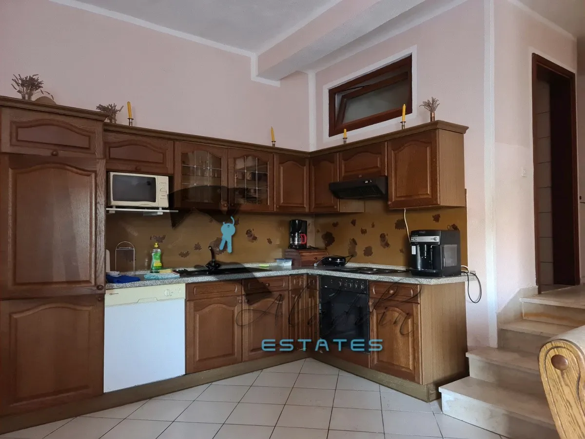 okrug donji, velika apartmanska kuća s pogledom na more, 591 m2 - slika 5