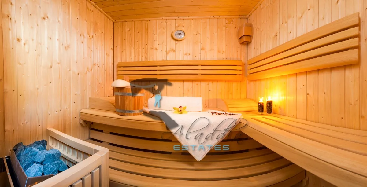 okrug gornji, super luksuzna i moderna vila drugi red do mora, 395 m2 - slika 7