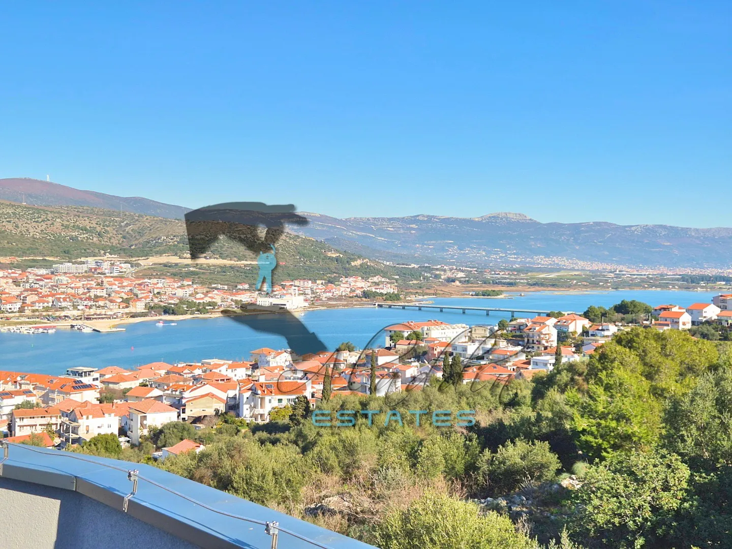 trogir, vrhunski penthouse stan sa spektakularnim pogledom, 88 m2 - slika 15