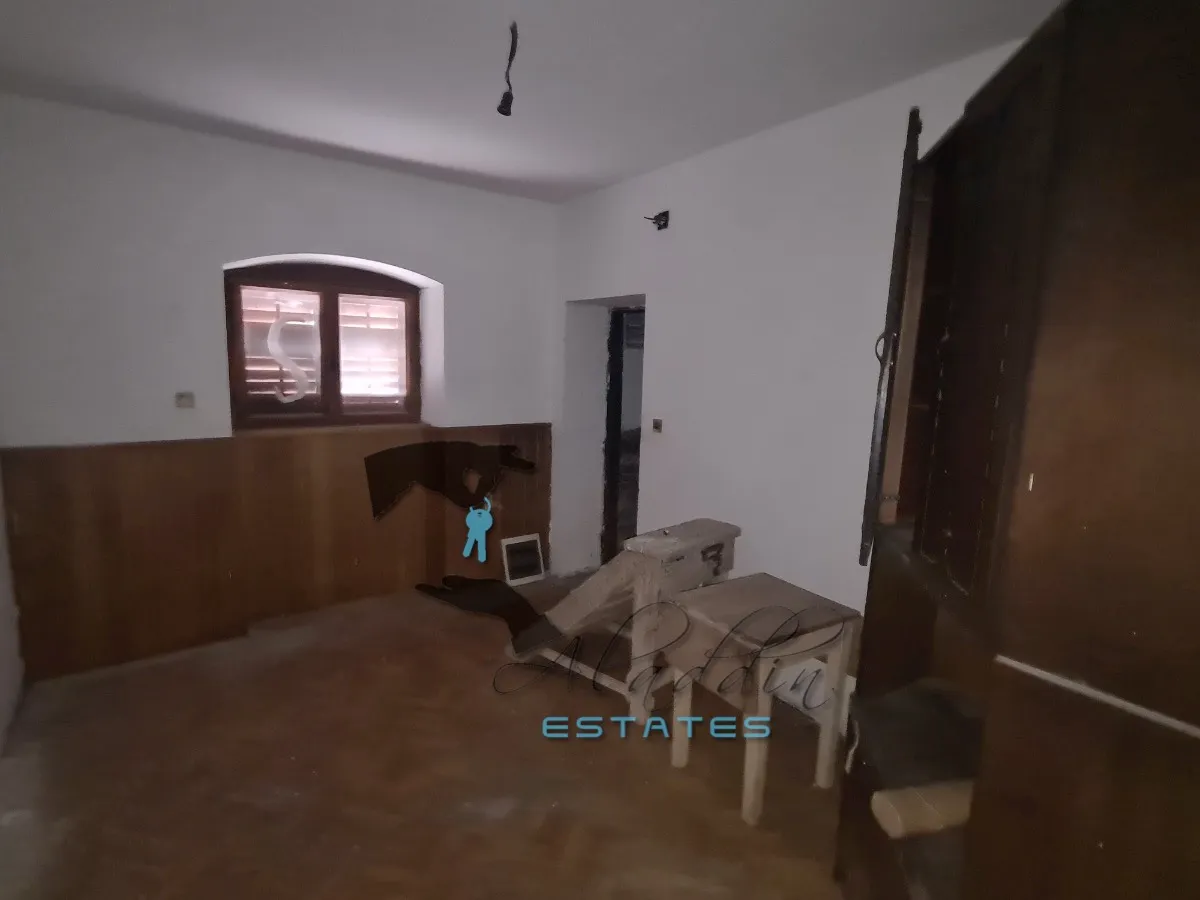 sutivan, raskošna tradicionalna vila u prvom redu do mora, za adaptaciju, 248 m2 - slika 10
