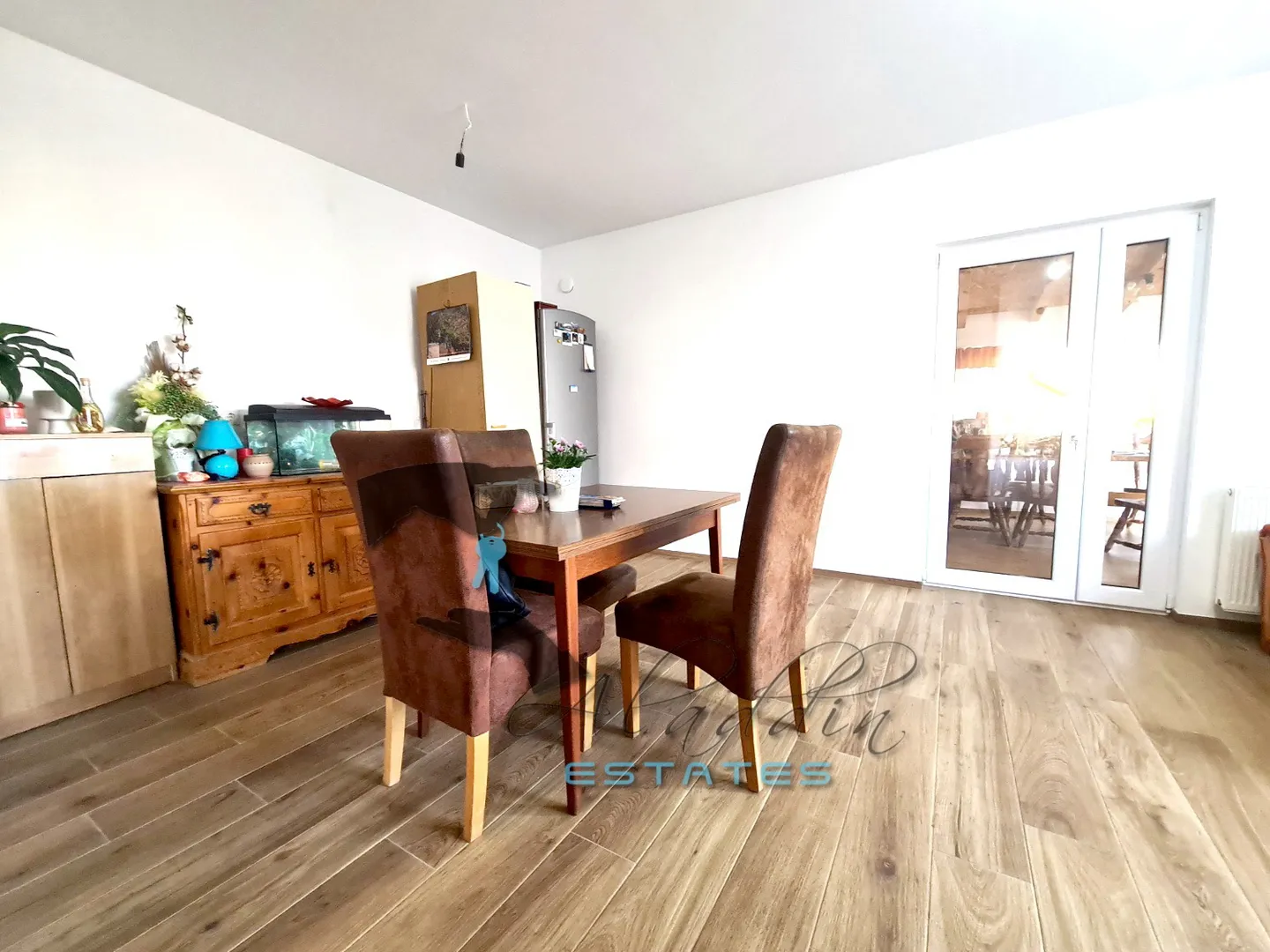 okrug gornji, super raskošan stan s garažom i pogledom na more, 140 m2 - slika 2