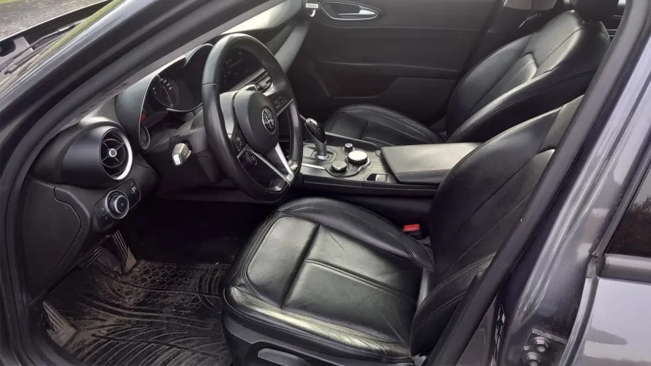 alfa romeo giulia 2,2 jtd automatik/koža/navi/xenon/tempo/šiber/lanas - slika 12