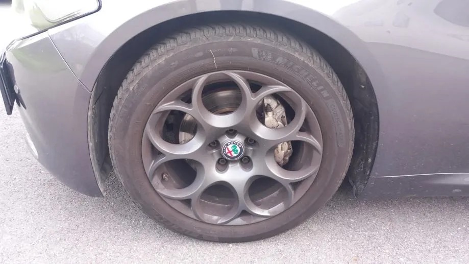 alfa romeo giulia 2,2 jtd automatik/koža/navi/xenon/tempo/šiber/lanas - slika 22