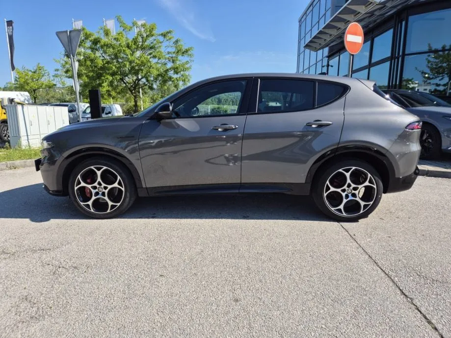 alfa romeo tonale 1,5 160 mhev veloce - slika 8