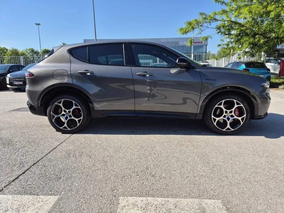 alfa romeo tonale 1,5 160 mhev veloce - slika 4