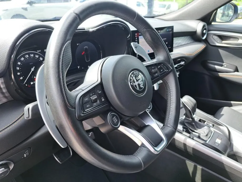 alfa romeo tonale 1,5 160 mhev veloce - slika 11