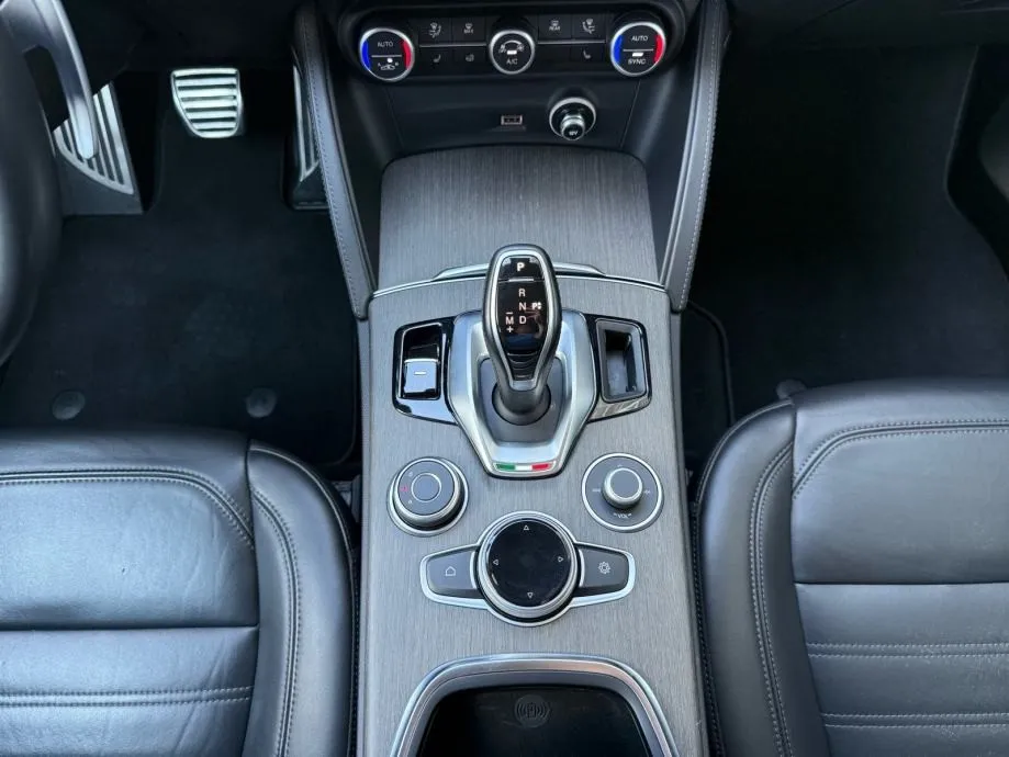 alfa stelvio 2.2 jtd q4 automatik °navi°kamera°koža°leasing bez učešća - slika 15